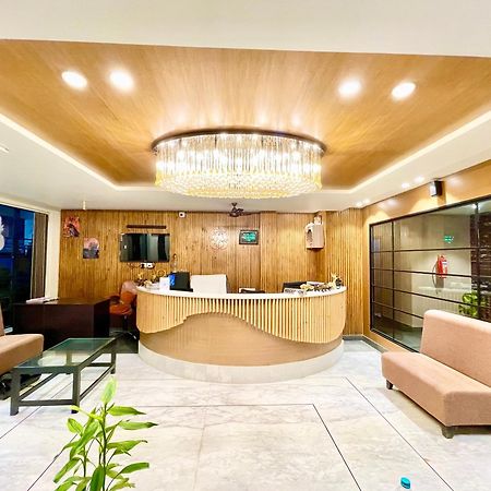 Hotel Rb International ! Puri Near-Sea-Beach-And-Temple Fully-Air-Conditioned-Hotel With-Lift-And-Card Payment Accepted-Parking-Facility, Best Hotel In Puri Zewnętrze zdjęcie