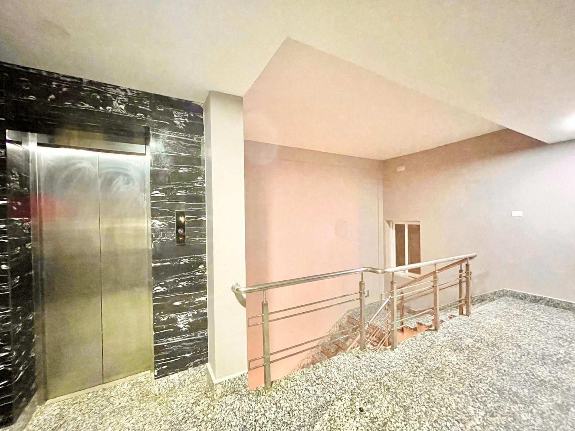 Hotel Rb International ! Puri Near-Sea-Beach-And-Temple Fully-Air-Conditioned-Hotel With-Lift-And-Card Payment Accepted-Parking-Facility, Best Hotel In Puri Zewnętrze zdjęcie