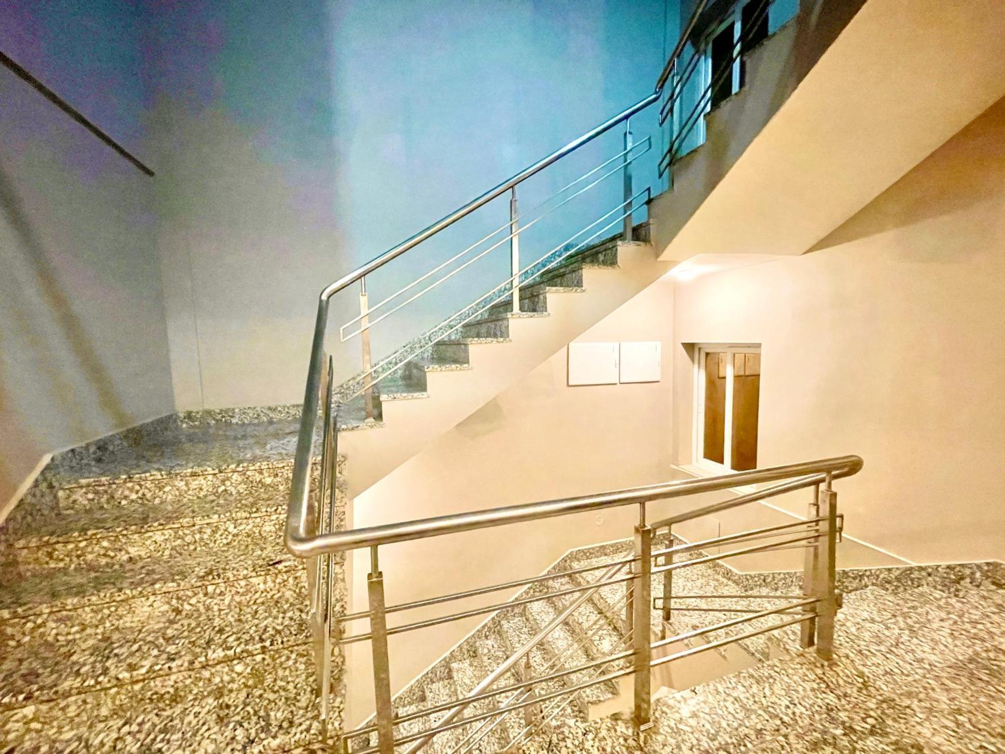 Hotel Rb International ! Puri Near-Sea-Beach-And-Temple Fully-Air-Conditioned-Hotel With-Lift-And-Card Payment Accepted-Parking-Facility, Best Hotel In Puri Zewnętrze zdjęcie