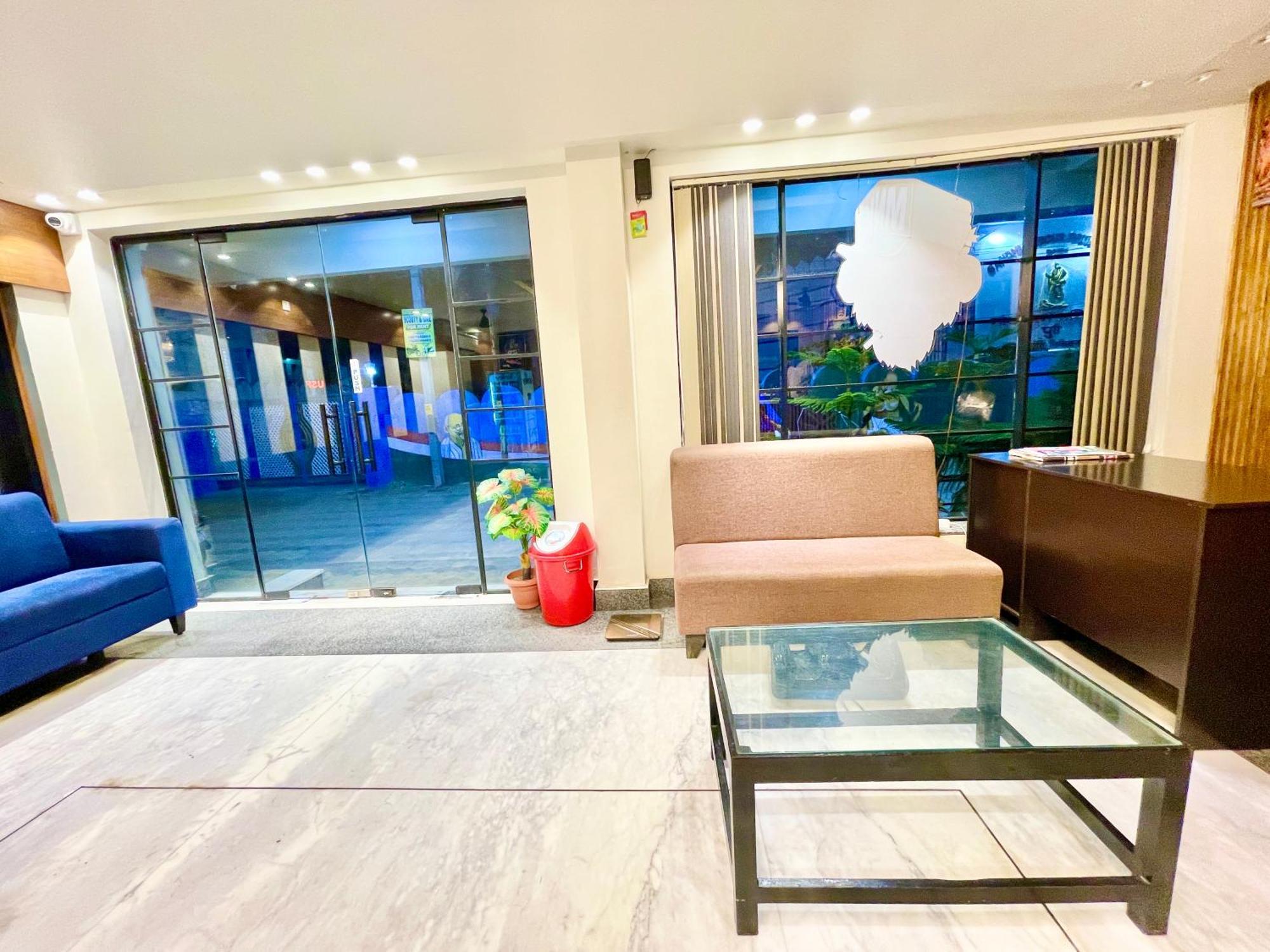 Hotel Rb International ! Puri Near-Sea-Beach-And-Temple Fully-Air-Conditioned-Hotel With-Lift-And-Card Payment Accepted-Parking-Facility, Best Hotel In Puri Zewnętrze zdjęcie
