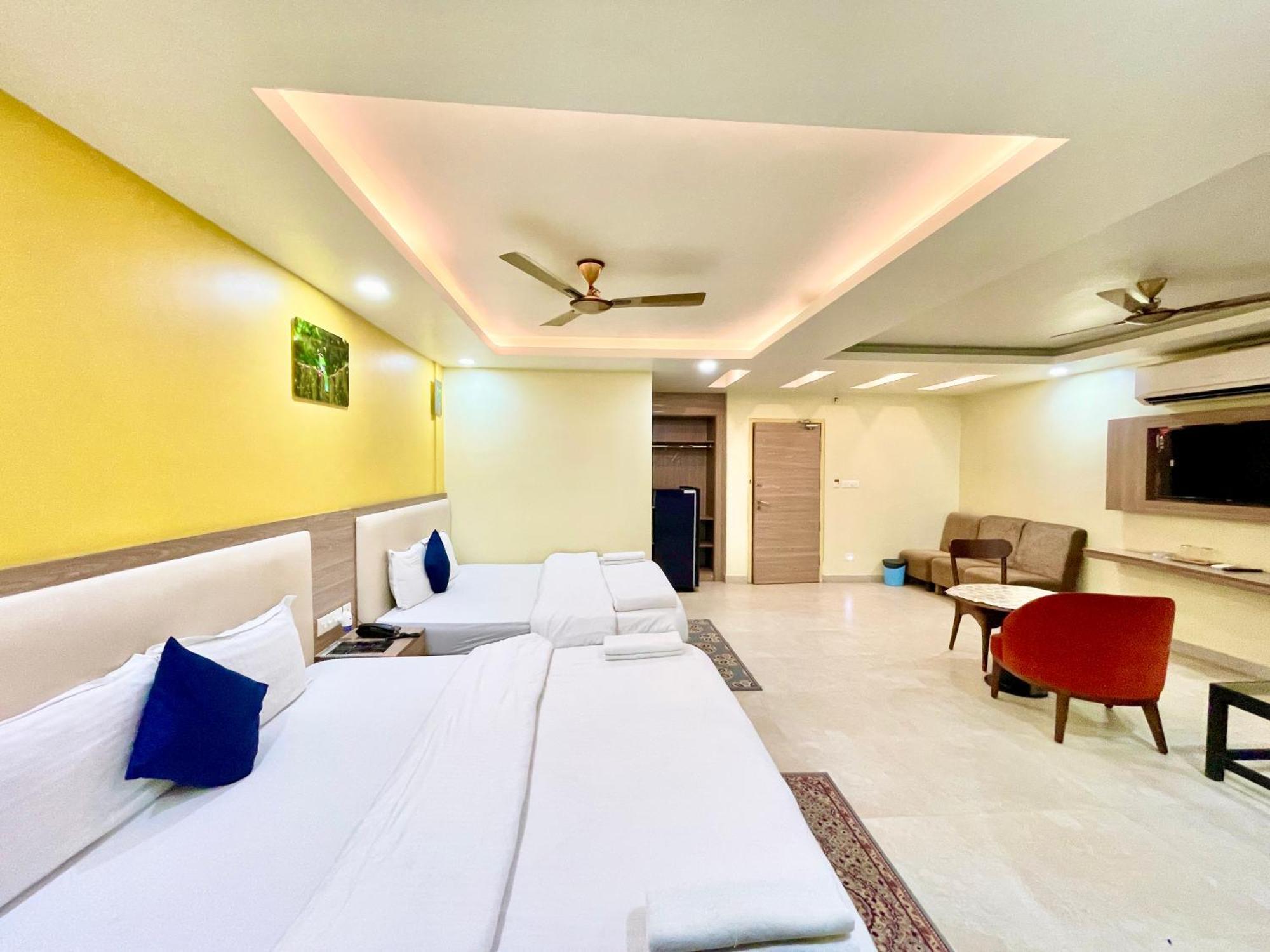Hotel Rb International ! Puri Near-Sea-Beach-And-Temple Fully-Air-Conditioned-Hotel With-Lift-And-Card Payment Accepted-Parking-Facility, Best Hotel In Puri Zewnętrze zdjęcie