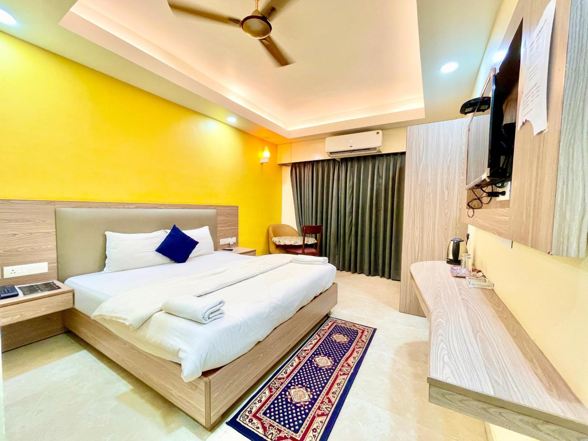 Hotel Rb International ! Puri Near-Sea-Beach-And-Temple Fully-Air-Conditioned-Hotel With-Lift-And-Card Payment Accepted-Parking-Facility, Best Hotel In Puri Zewnętrze zdjęcie