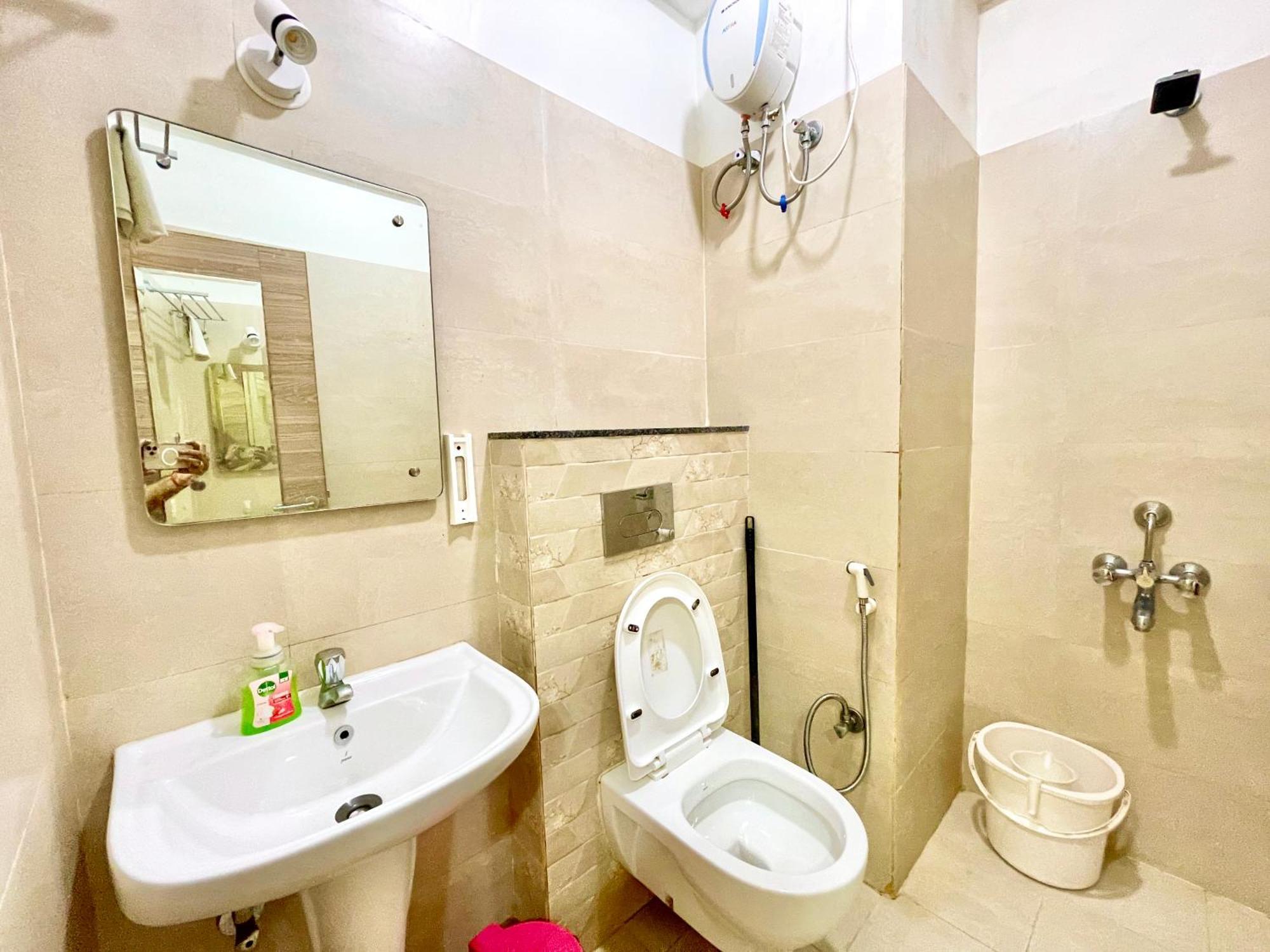 Hotel Rb International ! Puri Near-Sea-Beach-And-Temple Fully-Air-Conditioned-Hotel With-Lift-And-Card Payment Accepted-Parking-Facility, Best Hotel In Puri Zewnętrze zdjęcie