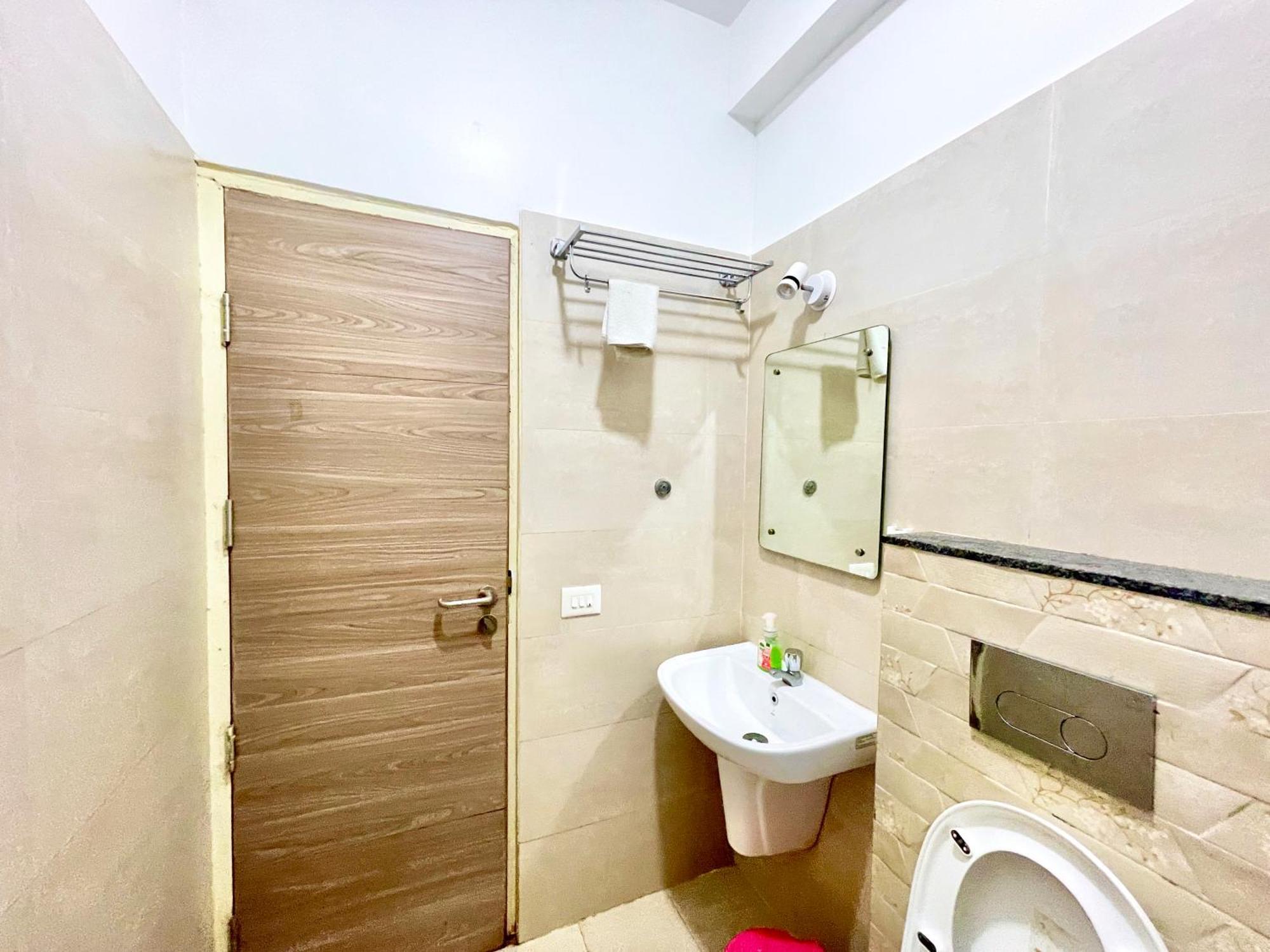 Hotel Rb International ! Puri Near-Sea-Beach-And-Temple Fully-Air-Conditioned-Hotel With-Lift-And-Card Payment Accepted-Parking-Facility, Best Hotel In Puri Zewnętrze zdjęcie