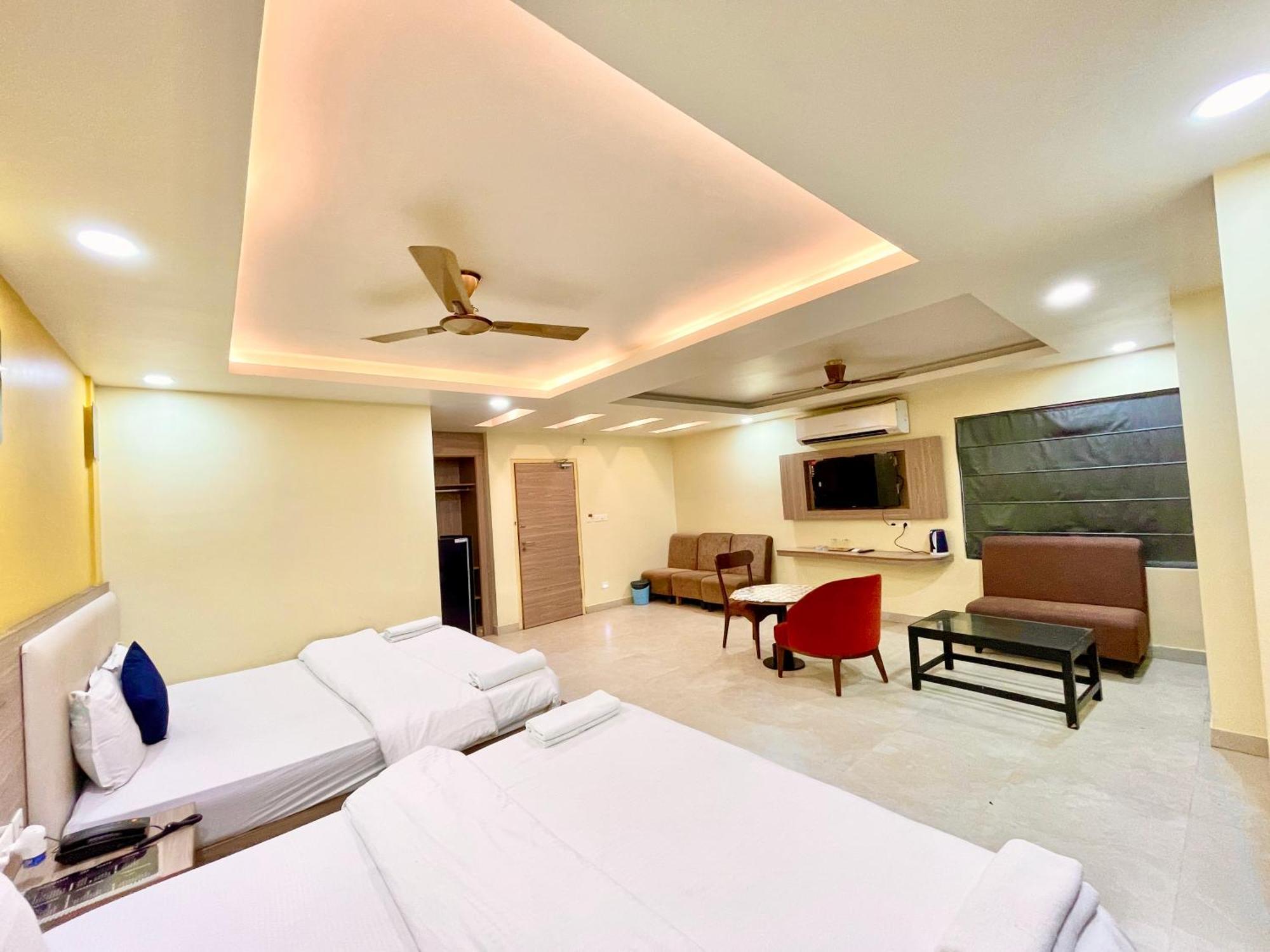 Hotel Rb International ! Puri Near-Sea-Beach-And-Temple Fully-Air-Conditioned-Hotel With-Lift-And-Card Payment Accepted-Parking-Facility, Best Hotel In Puri Zewnętrze zdjęcie