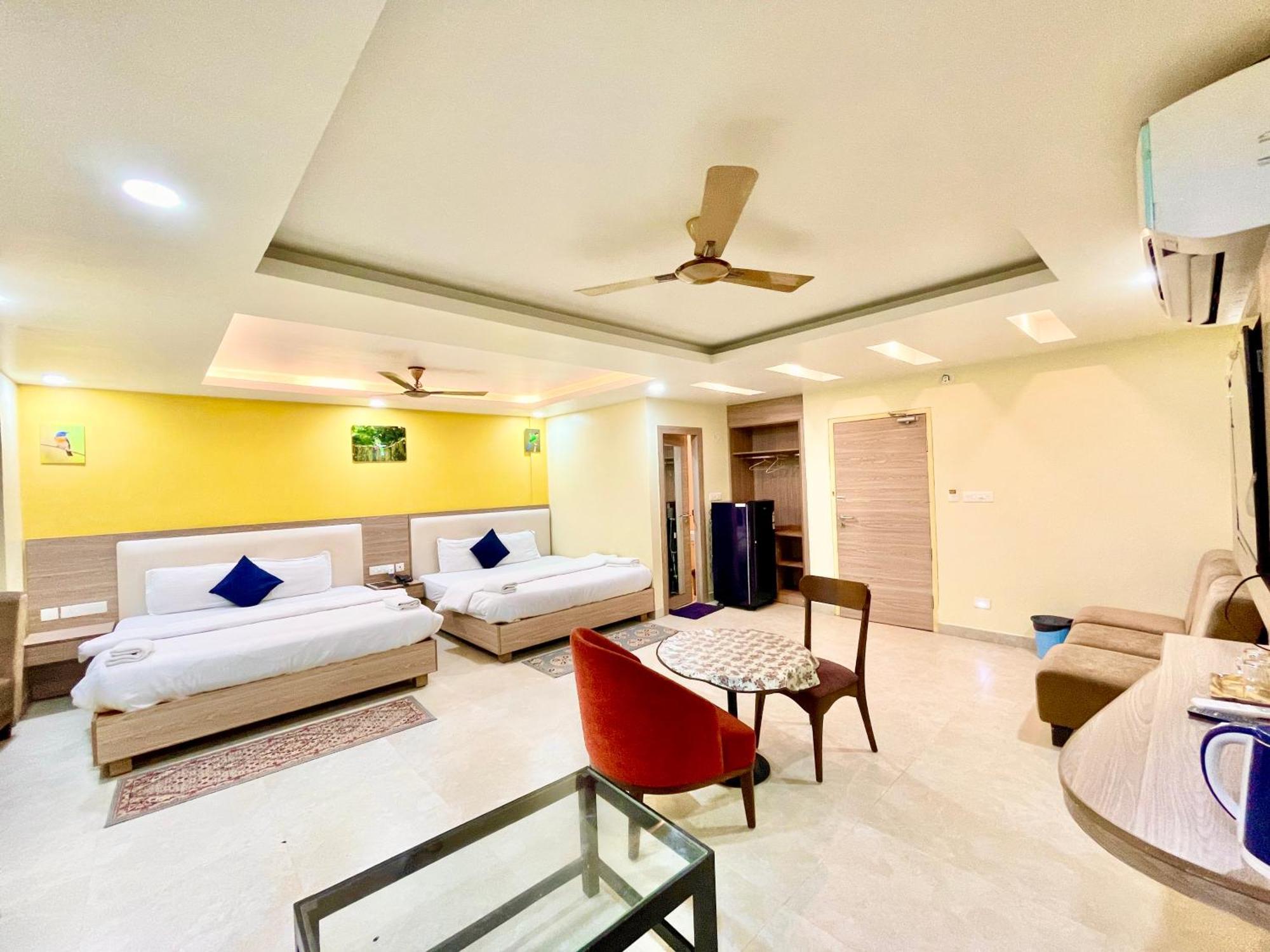 Hotel Rb International ! Puri Near-Sea-Beach-And-Temple Fully-Air-Conditioned-Hotel With-Lift-And-Card Payment Accepted-Parking-Facility, Best Hotel In Puri Zewnętrze zdjęcie