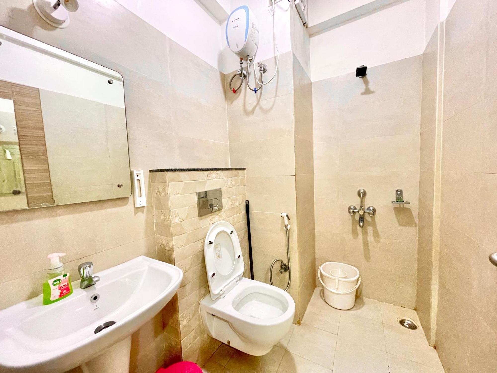 Hotel Rb International ! Puri Near-Sea-Beach-And-Temple Fully-Air-Conditioned-Hotel With-Lift-And-Card Payment Accepted-Parking-Facility, Best Hotel In Puri Zewnętrze zdjęcie
