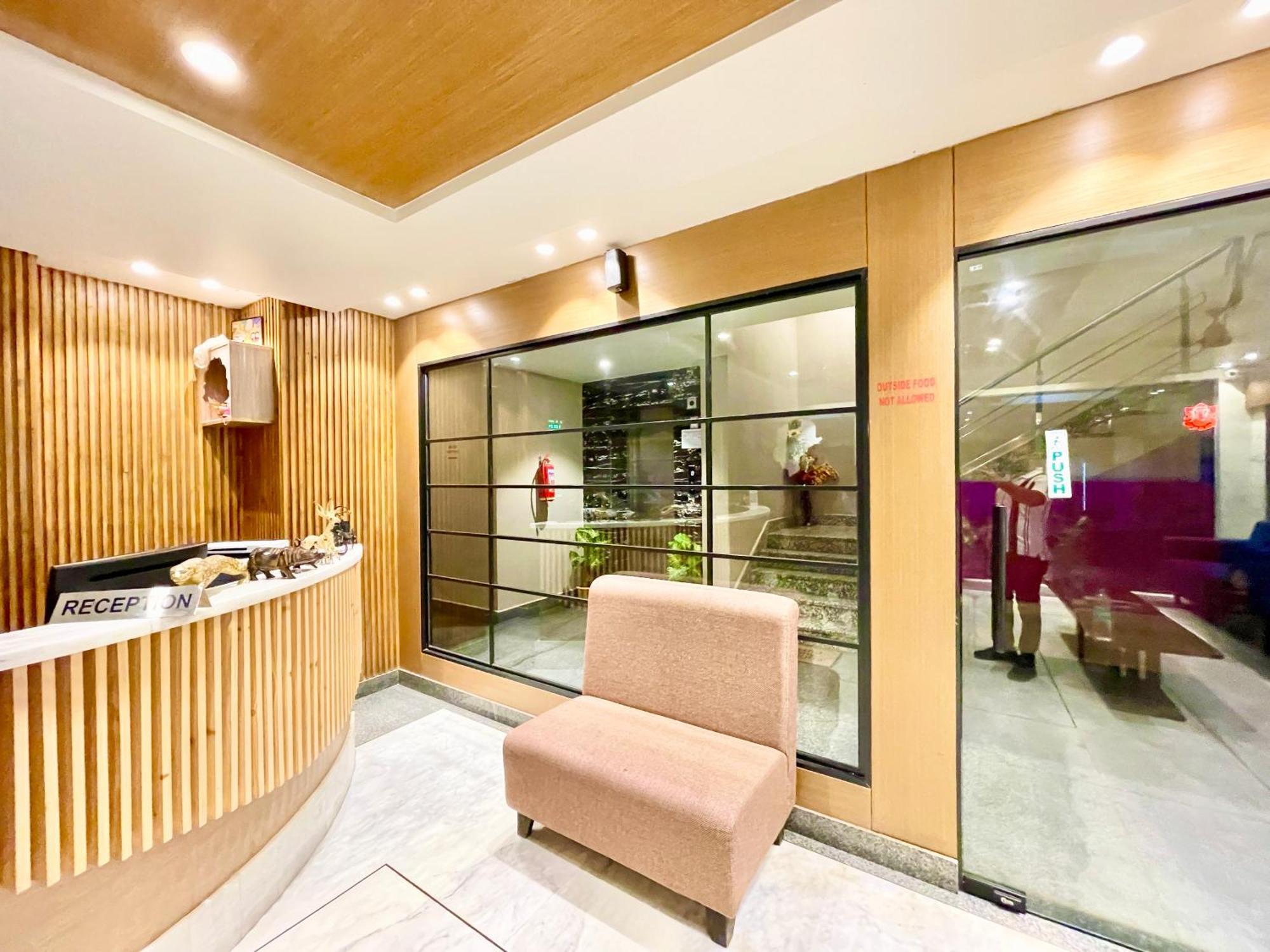 Hotel Rb International ! Puri Near-Sea-Beach-And-Temple Fully-Air-Conditioned-Hotel With-Lift-And-Card Payment Accepted-Parking-Facility, Best Hotel In Puri Zewnętrze zdjęcie